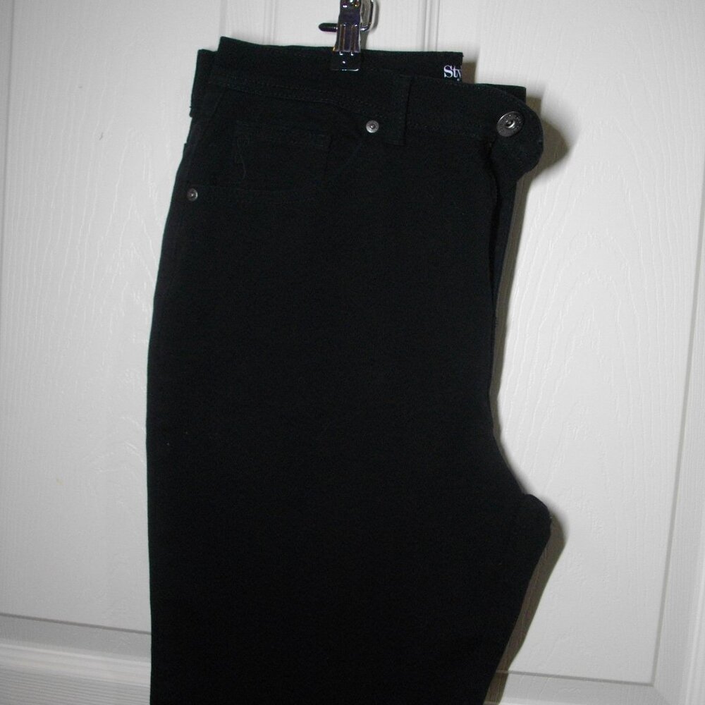 Women's Style & Co. black denim jeans, size 10 short. New.